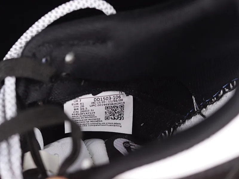 All Categories Nk SB Dunk Series Nk SB Dunk Low Low-top Sneakers Nk Dunk Low Black and White Red Panda Valentine's Day Customized Deconstructed Strap Casual Sneakers DD1503-106